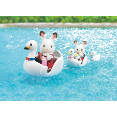 Sylvanian Families Swan Boat Set 5046