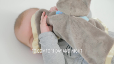 nuby cuddle comforter