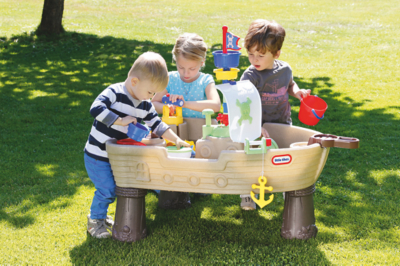 little tikes anchors away pirate ship water table