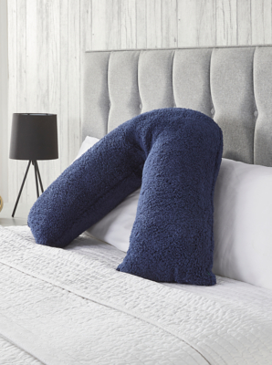 Neck Pillow Fluffy Fleece V Pillow Buy Habitat Fleece V Shaped