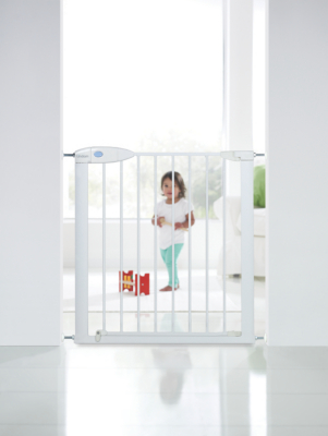 Lindam Safe Lock Safety Gate Baby at ASDA