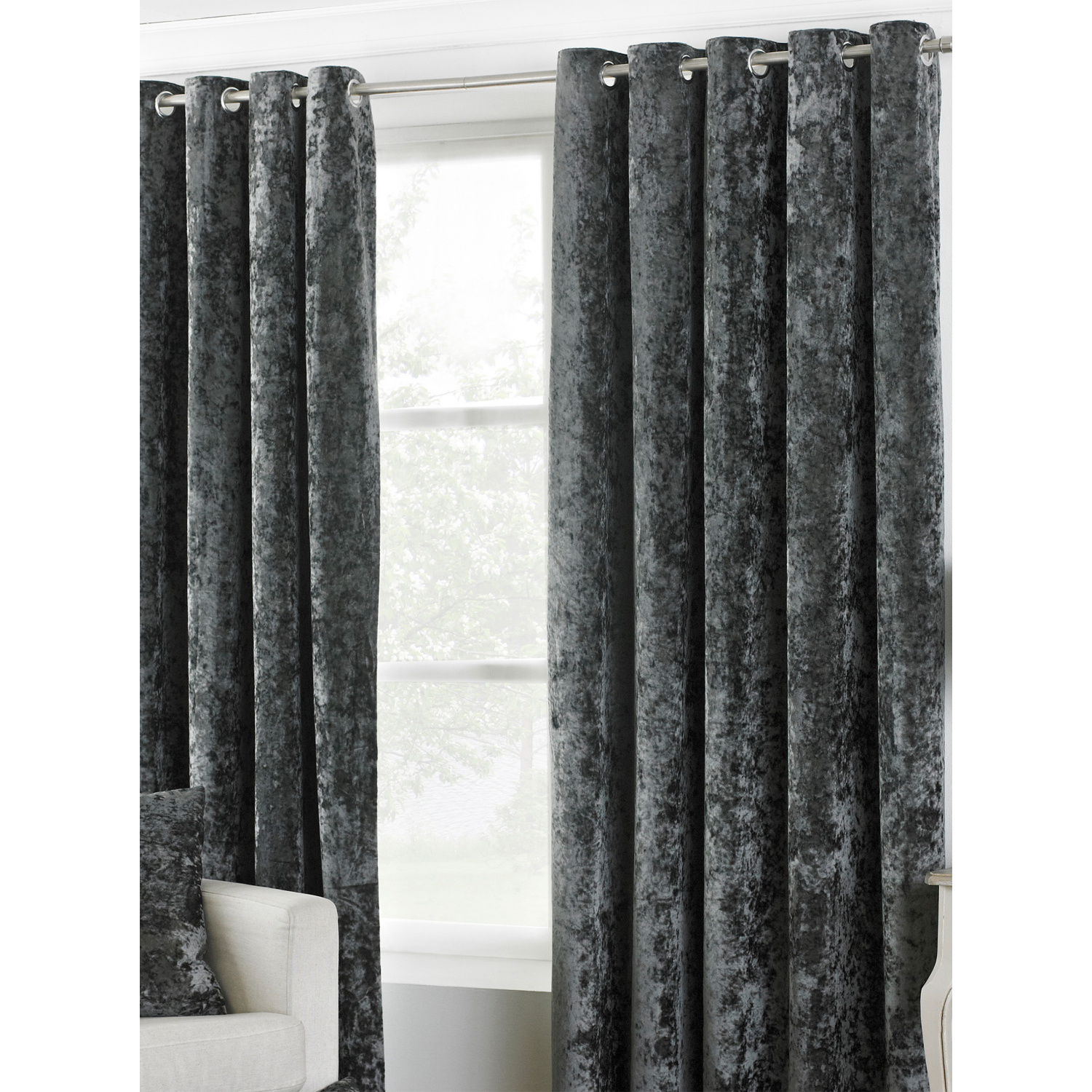 George Grey Paoletti Verona Crushed Velvet Eyelet Curtain