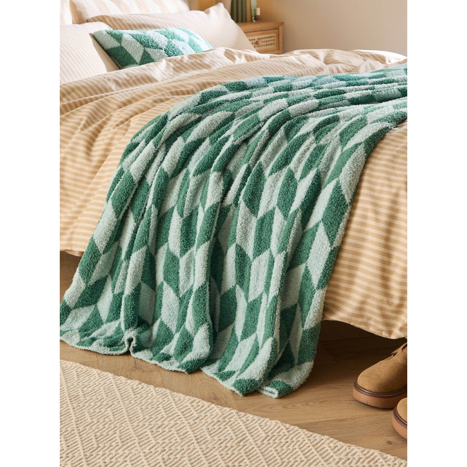 George Green Furn Olsen Geometric Throw