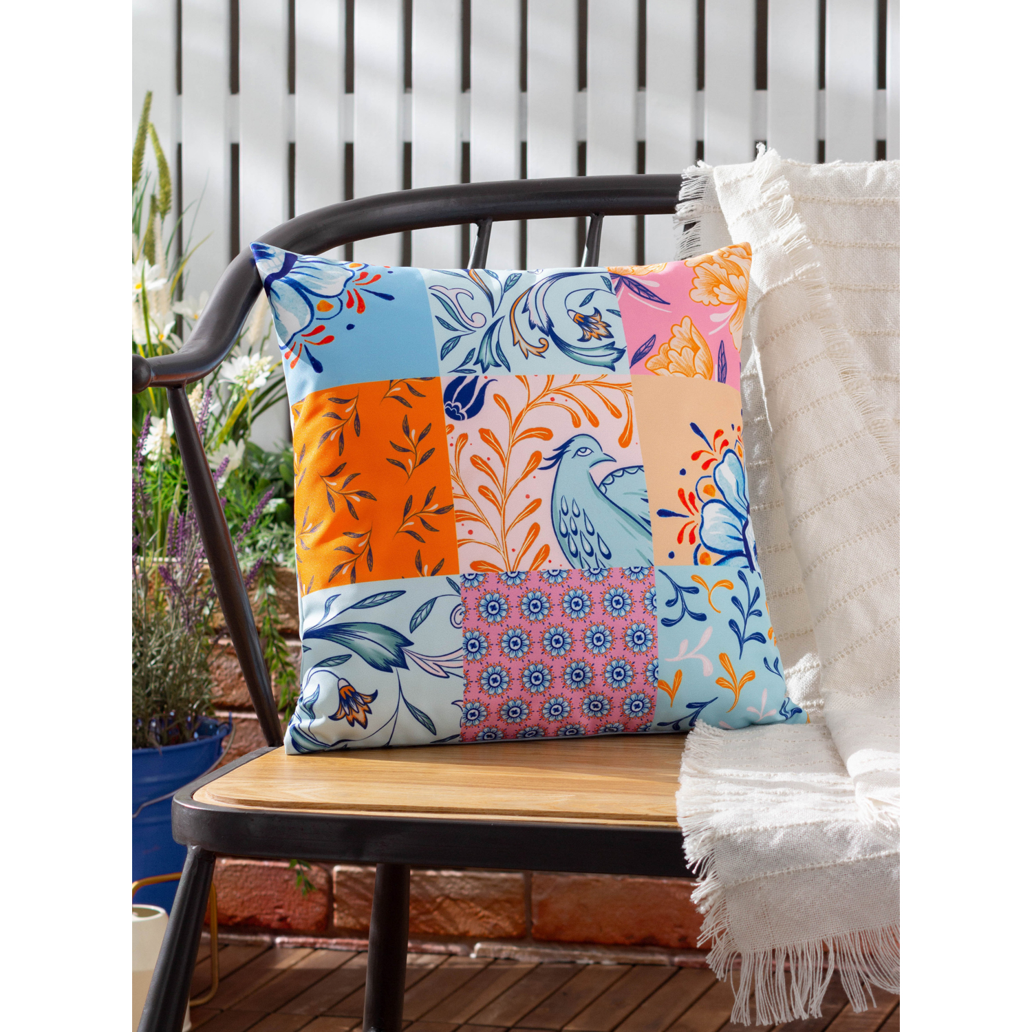 George Multi Furn. Azzar Floral Outdoor Cushion