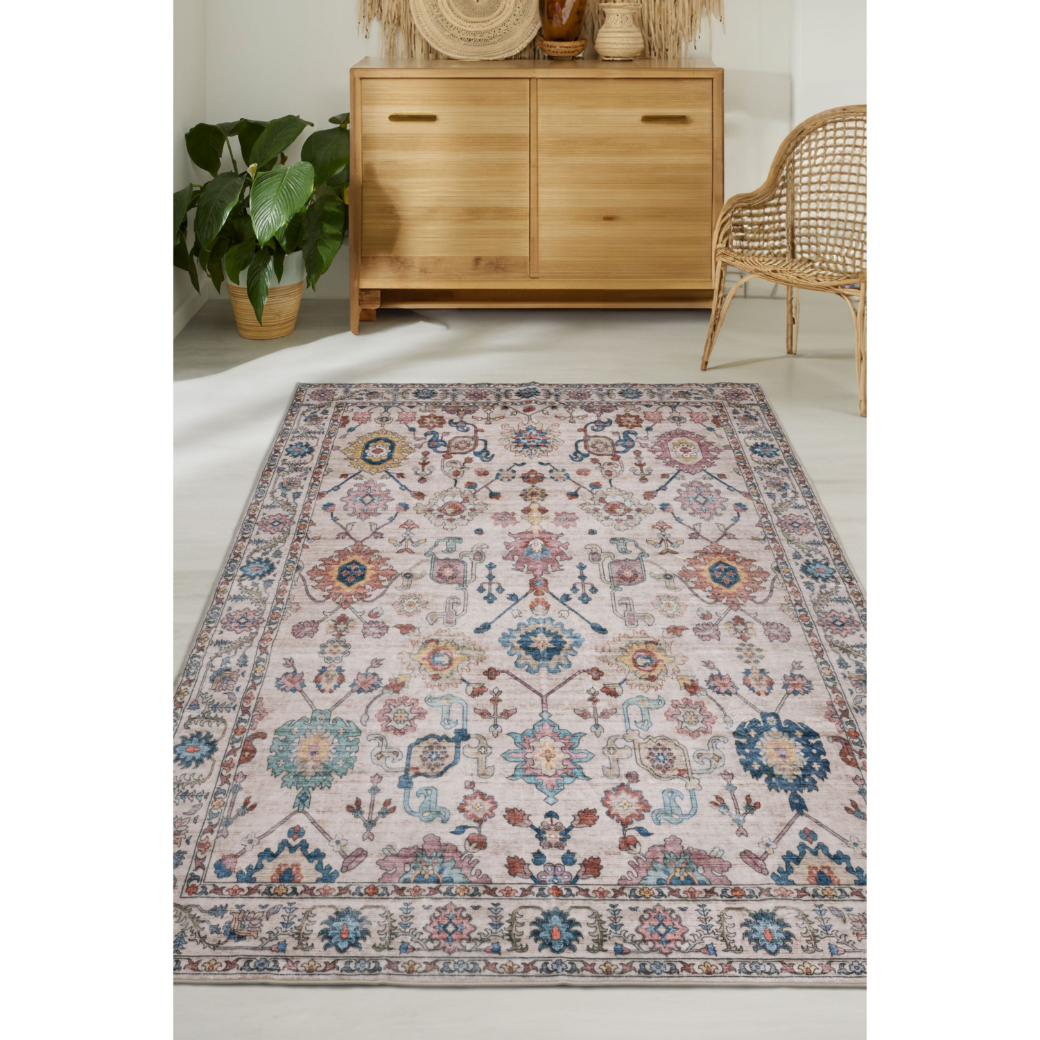 George Home Ivory Maker Roma Traditional Rug