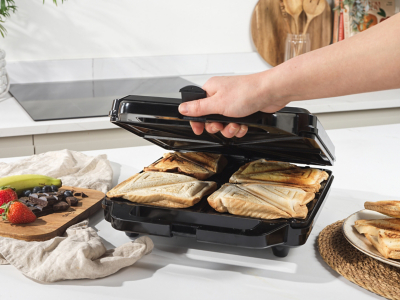 Bestron XL Sandwichaker, Antihaftbeschichteter Sandwich-Toaster für 2