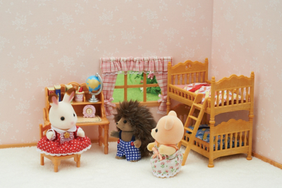 sylvanian families childrens bedroom set