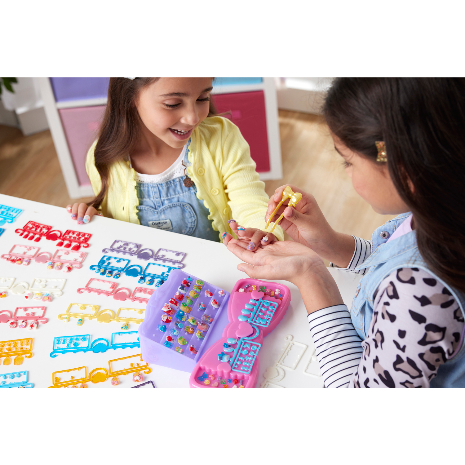 George Multi Design 'N' Display Nail Studio
