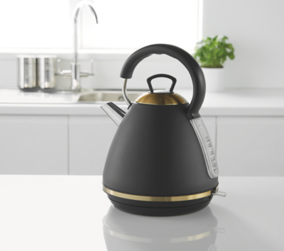 black metal kettle