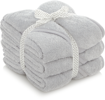 3 hooded towels