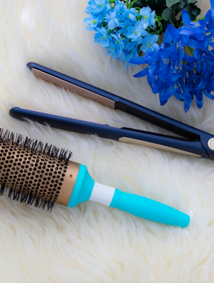 Remington Carmen Heated Hair Straightening Brush Carmen Gift Set