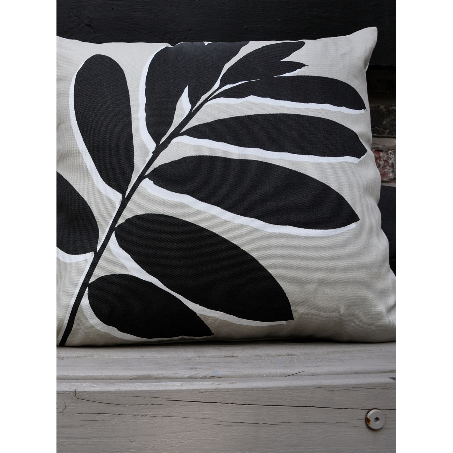 Fusion Leaf Outdoor Cushion Natural - Image 3