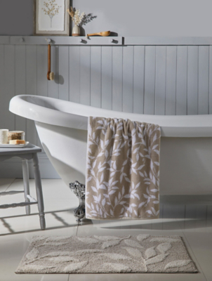 Dreams & Drapes Bathroom Sandringham Towel Range in Natural Home