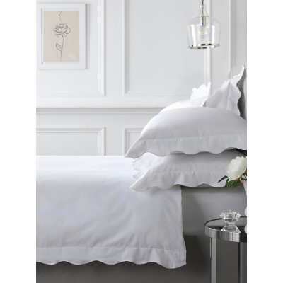 George Appletree White 200 Thread Count Scallop Edge Duvet Set