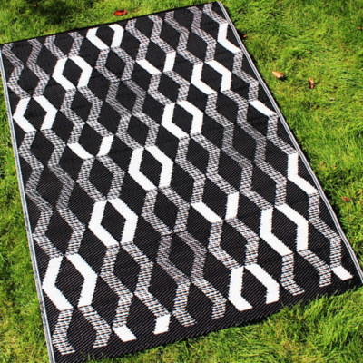 Fusion 'Rico' Outdoor Vertical Zig Zags UV Resistant Outdoor Rug in Black | Size: 170 cm x 120 cm