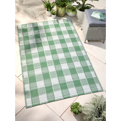 D & D Gingham Outdoor Rug in Green  | TJ Hughes