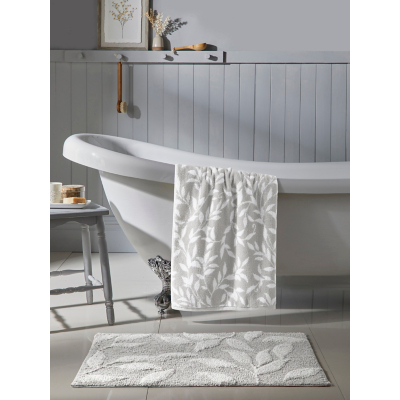 Dreams & Drapes 'Sandringham' 100% Cotton Jacquard Towel in Light Grey
