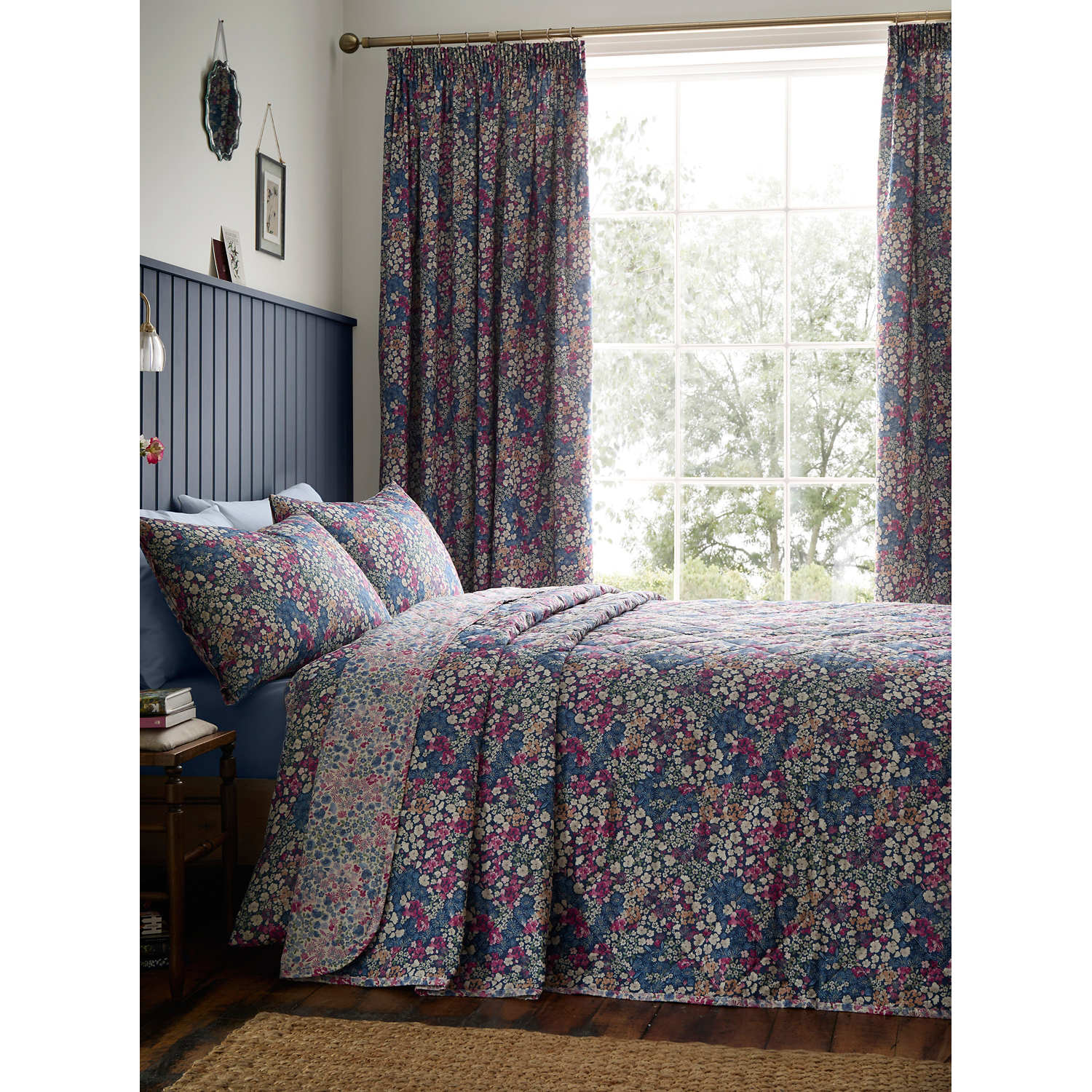 George Navy Dreams & Drapes Bessie Quilted Bedspread - 200 X 230Cm