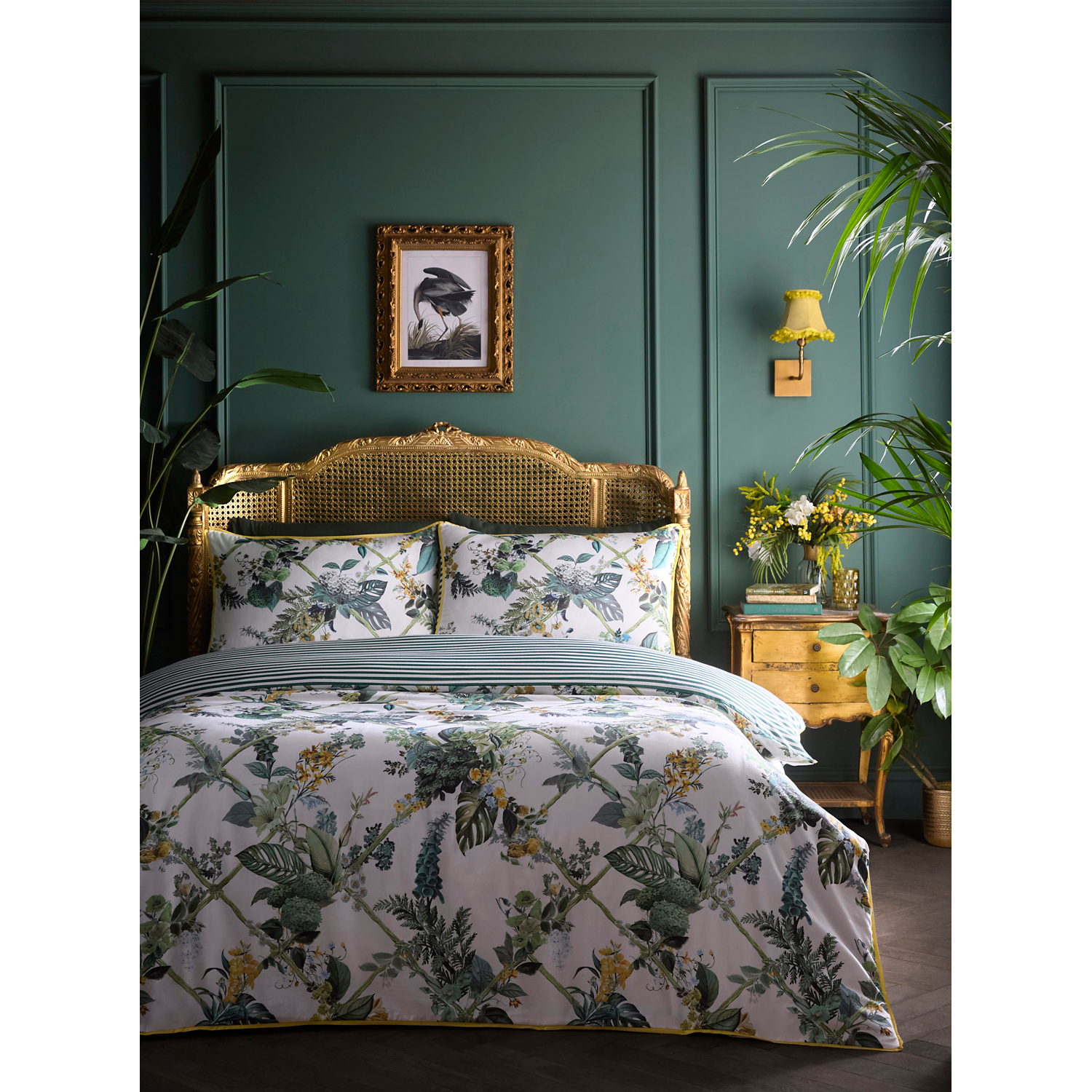 George Green & White Laurence Llewelyn-Bowen Cotswold Fantasia Cotton Duvet Set