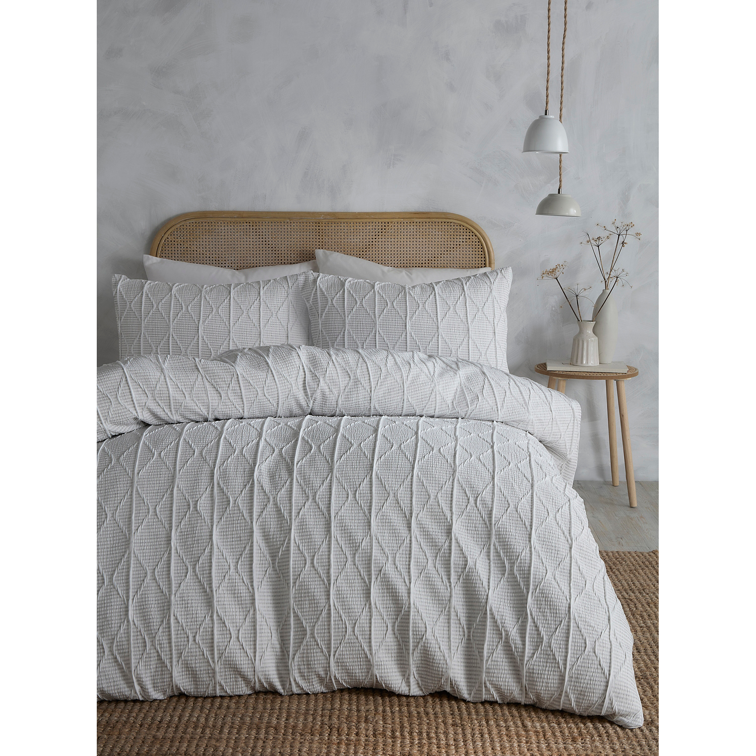Serene Crinkle Stripe Duvet Cover Set In White - Image 3