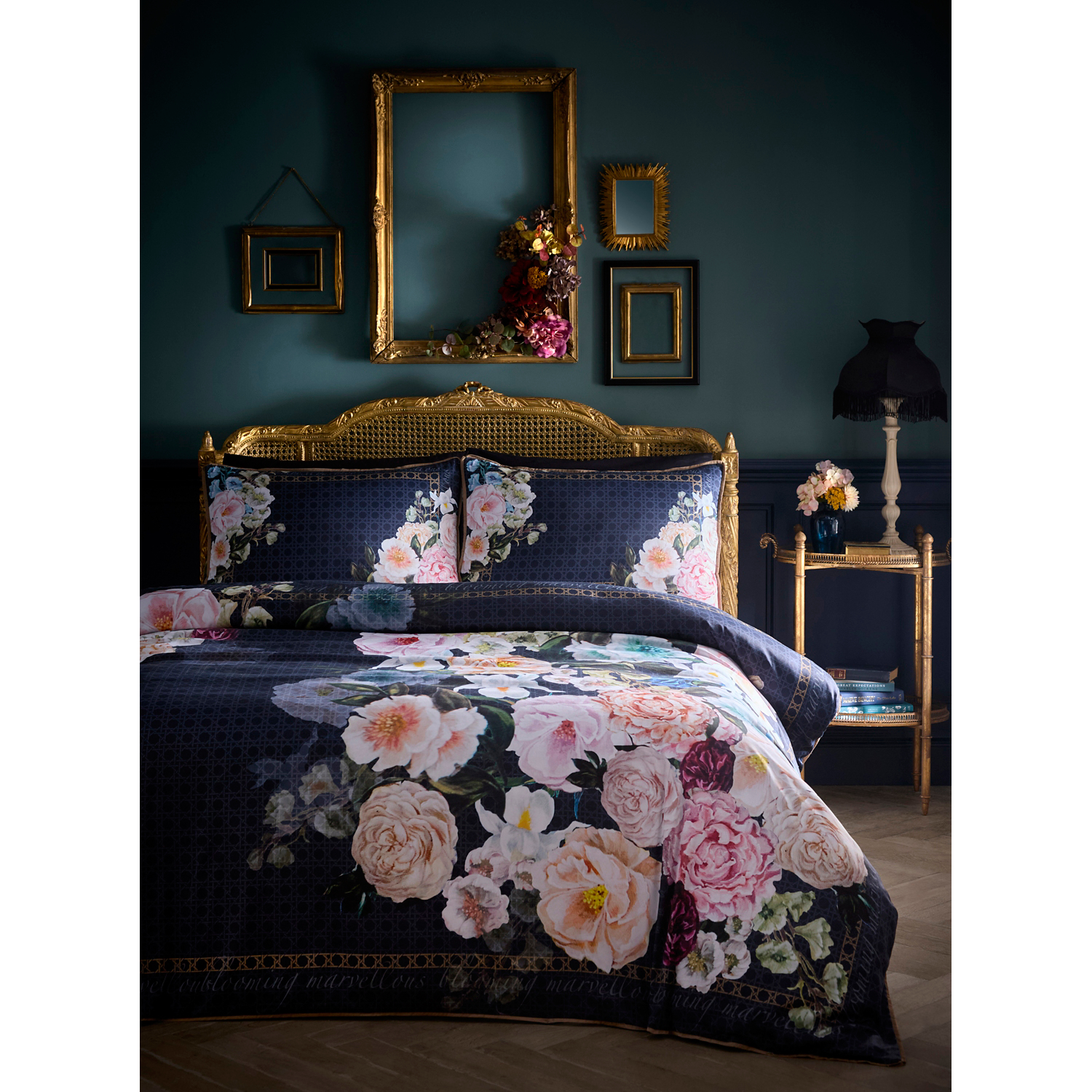 Laurence Llewelyn-Bowen Bouquet List Navy Duvet Cover Set King – Floral Piping Trim Bedding – Breathable Cotton – Includes 1 Duvet Cover (220 x 230cm) & 2 Pillowcases – Navy Floral Bedroom Set - Image 4