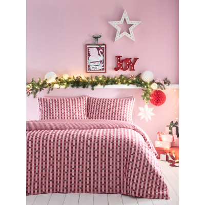 Fusion 'Holly Gingham' Easy Care Festive Duvet Cover Set in Red | Size: King