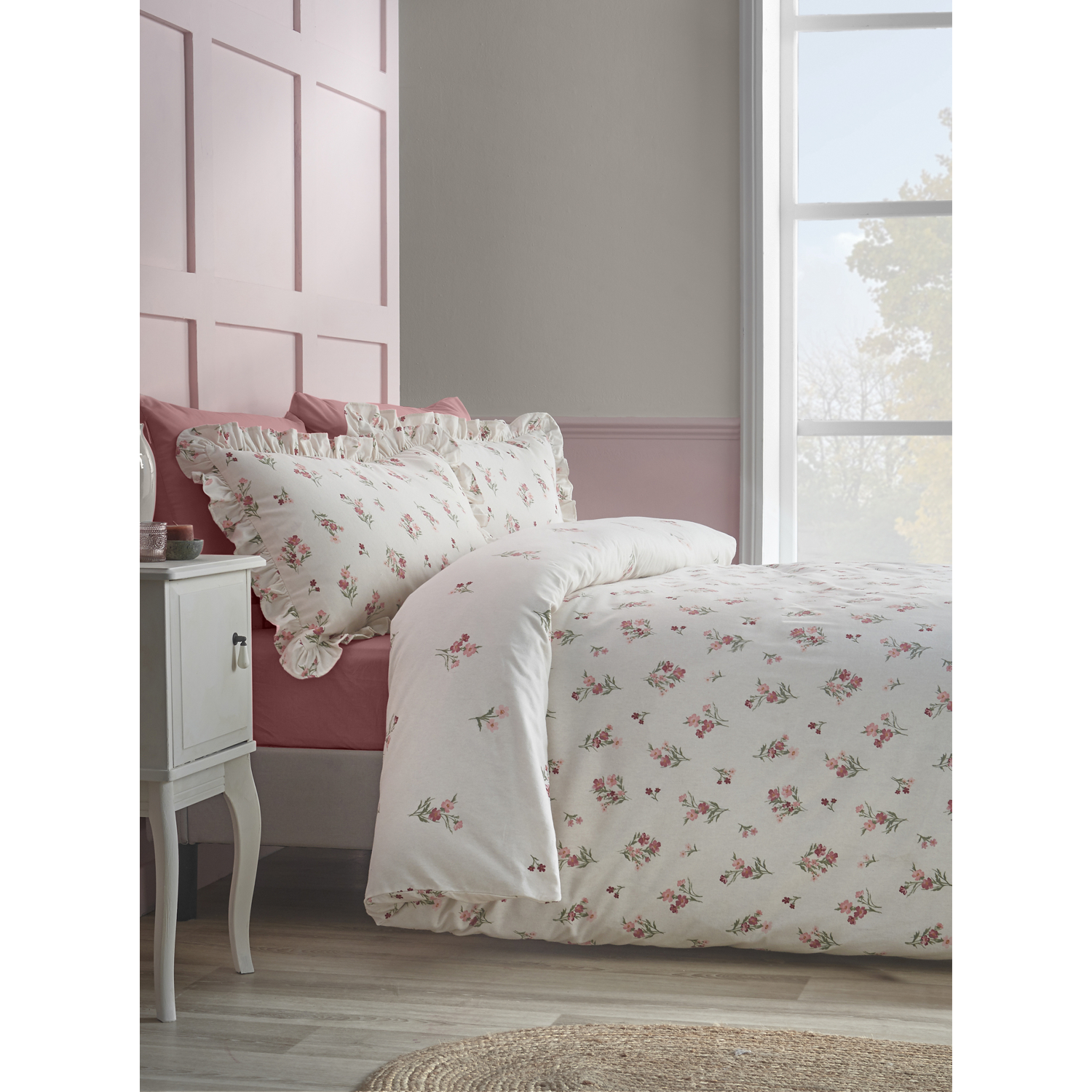 Catherine Lansfield  Pink Brushed Ditsy Floral Cotton Duvet Cover Set in Size King, Sports Direct - Image 4