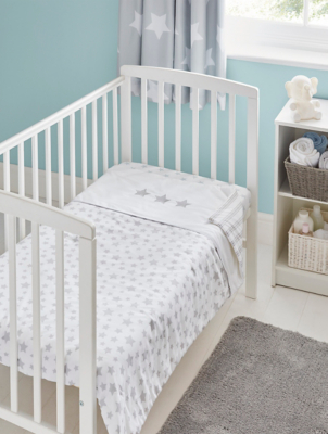 white cot coverlet