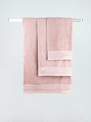 pink towels