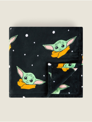 Star Wars The Mandalorian Baby Grogu™ Throw Home at ASDA