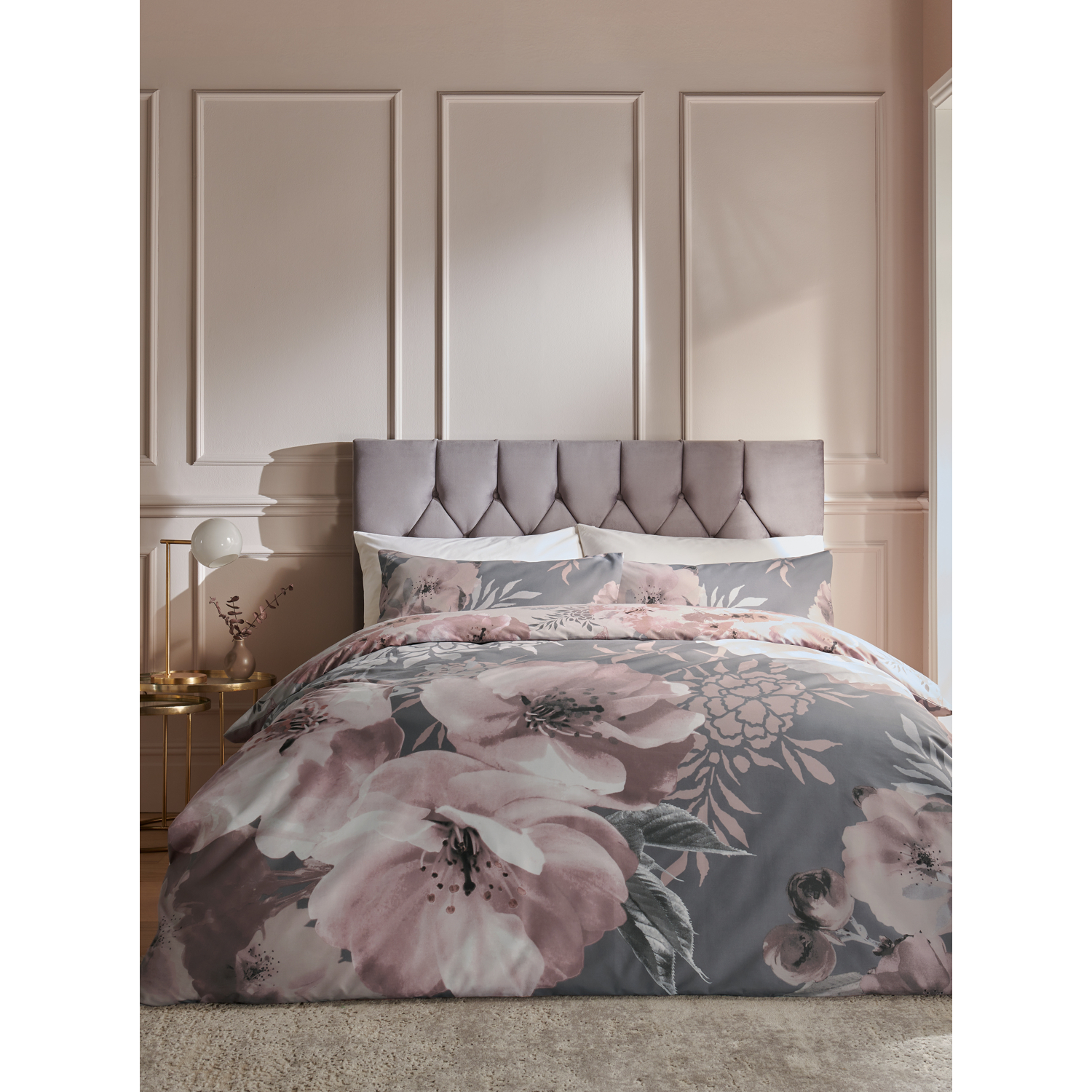 Cat Grey Catherine Lansfield Dramatic Floral Duvet Set