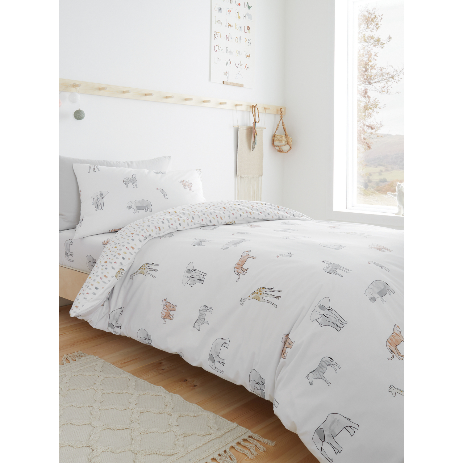 George White Bianca Zoo Animals Reversible Duvet Cover Set - Image 3