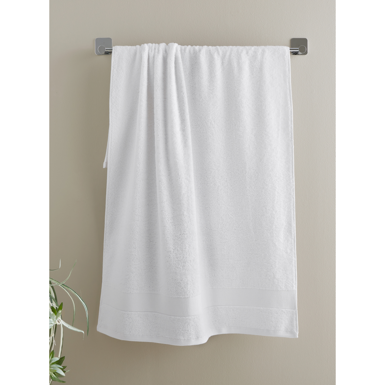 Catherine Lansfield Anti-Bacterial 100% Cotton Towel Collection - Image 6