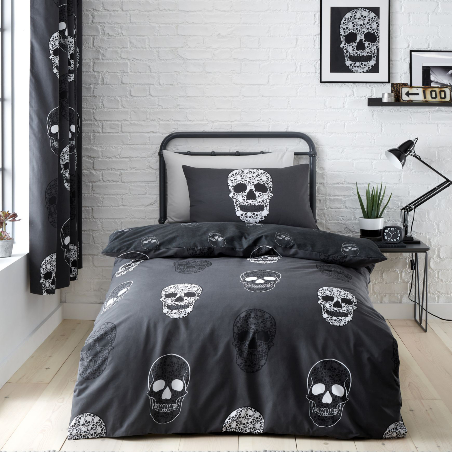 Cat Grey Catherine Lansfield Skulls Duvet Cover Set