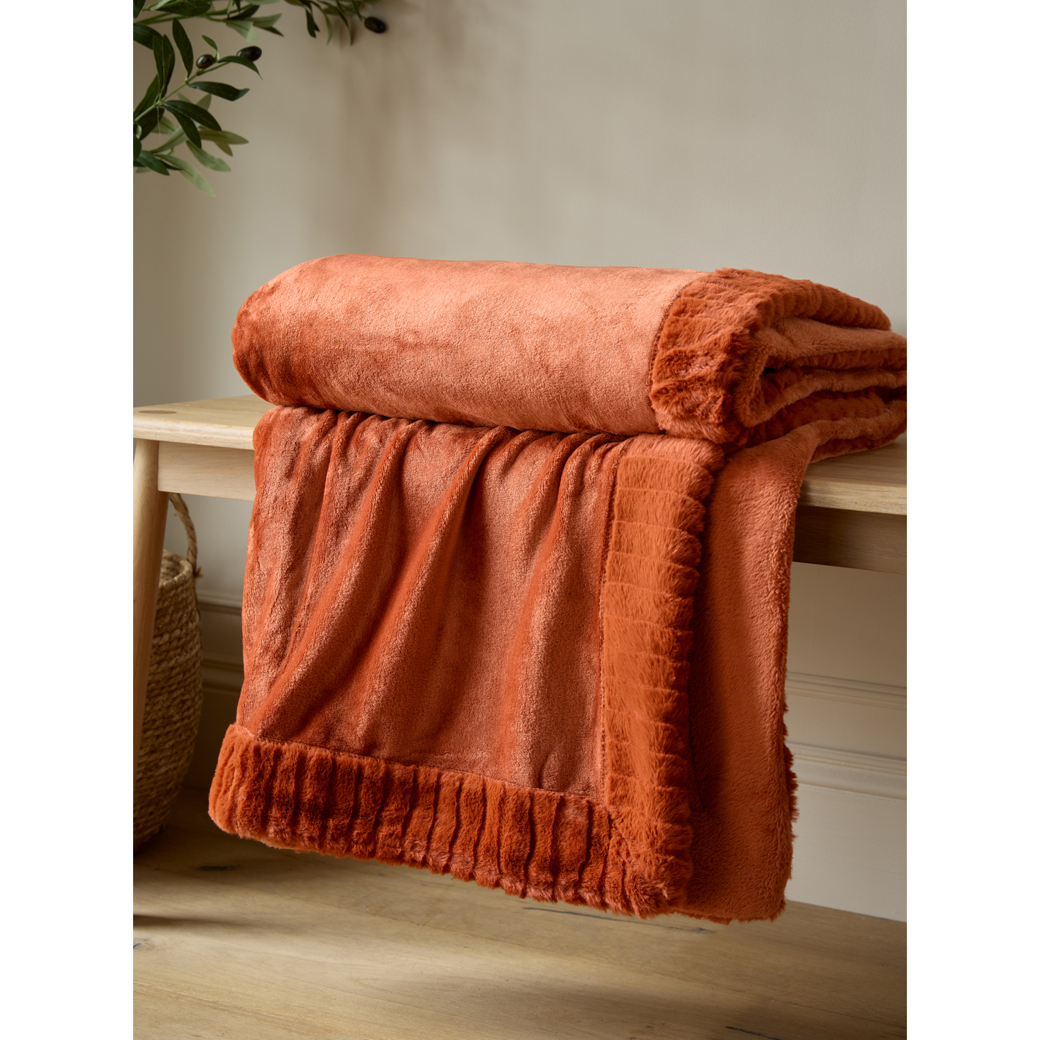 Cat Burnt Orange Catherine Lansfield Orange Velvet & Faux Fur Blanket Throw