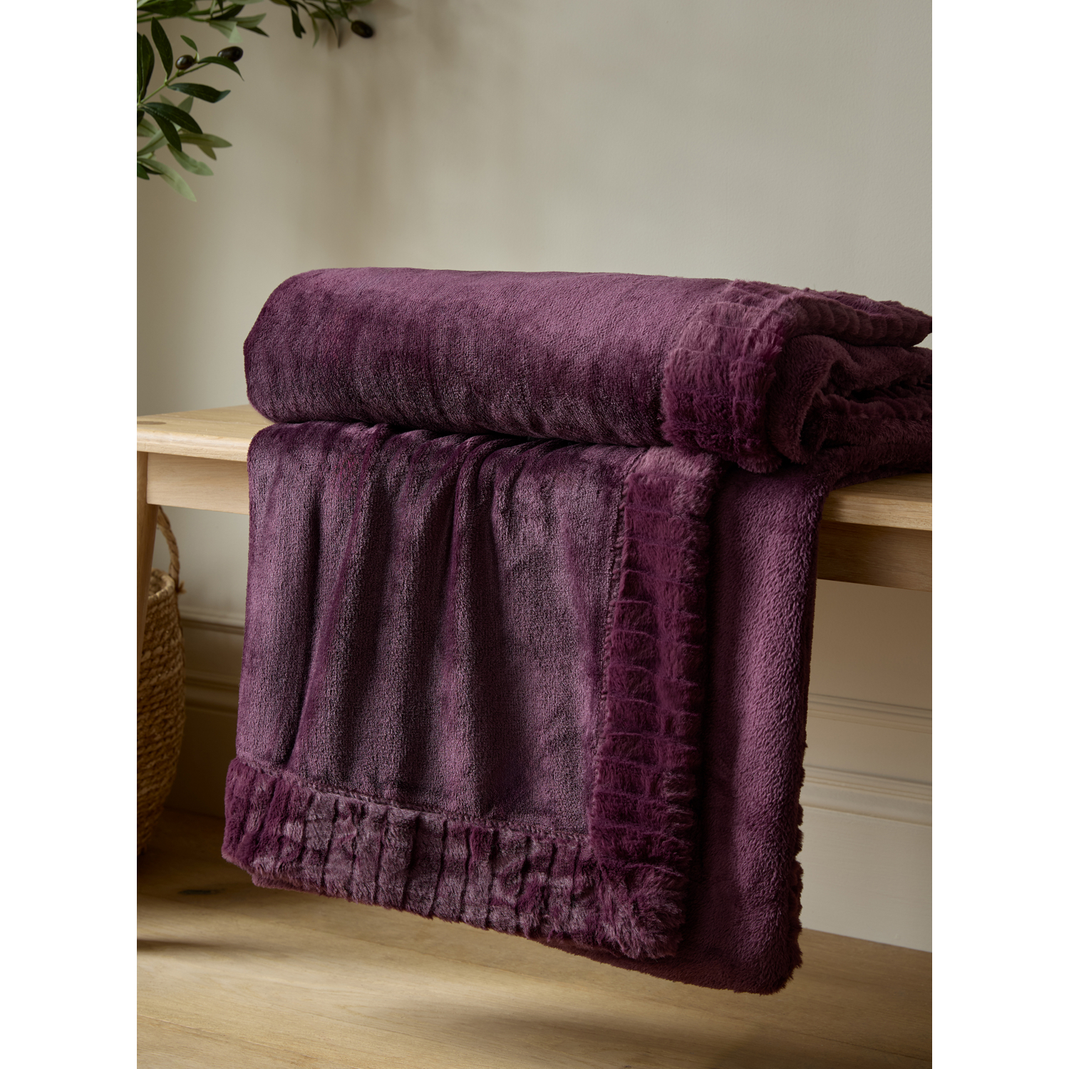 Plum Catherine Lansfield Velvet & Faux Fur Blanket Throw
