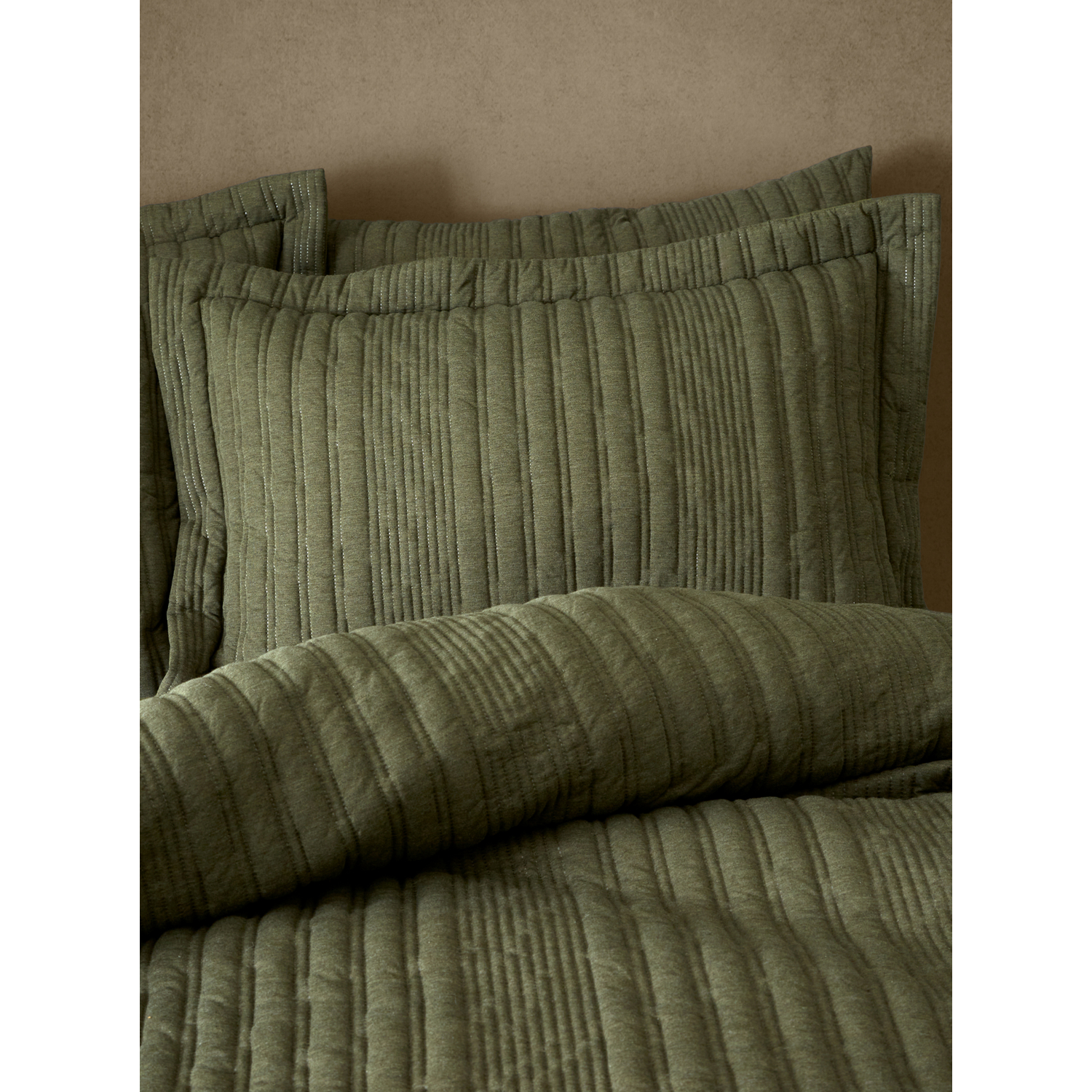 B&Q -  Tamba Jersey Stripe Oxford 50X75Cm + Border Pack Of 2 Pillow Cases With Envelope Closure Olive Green - Image 6