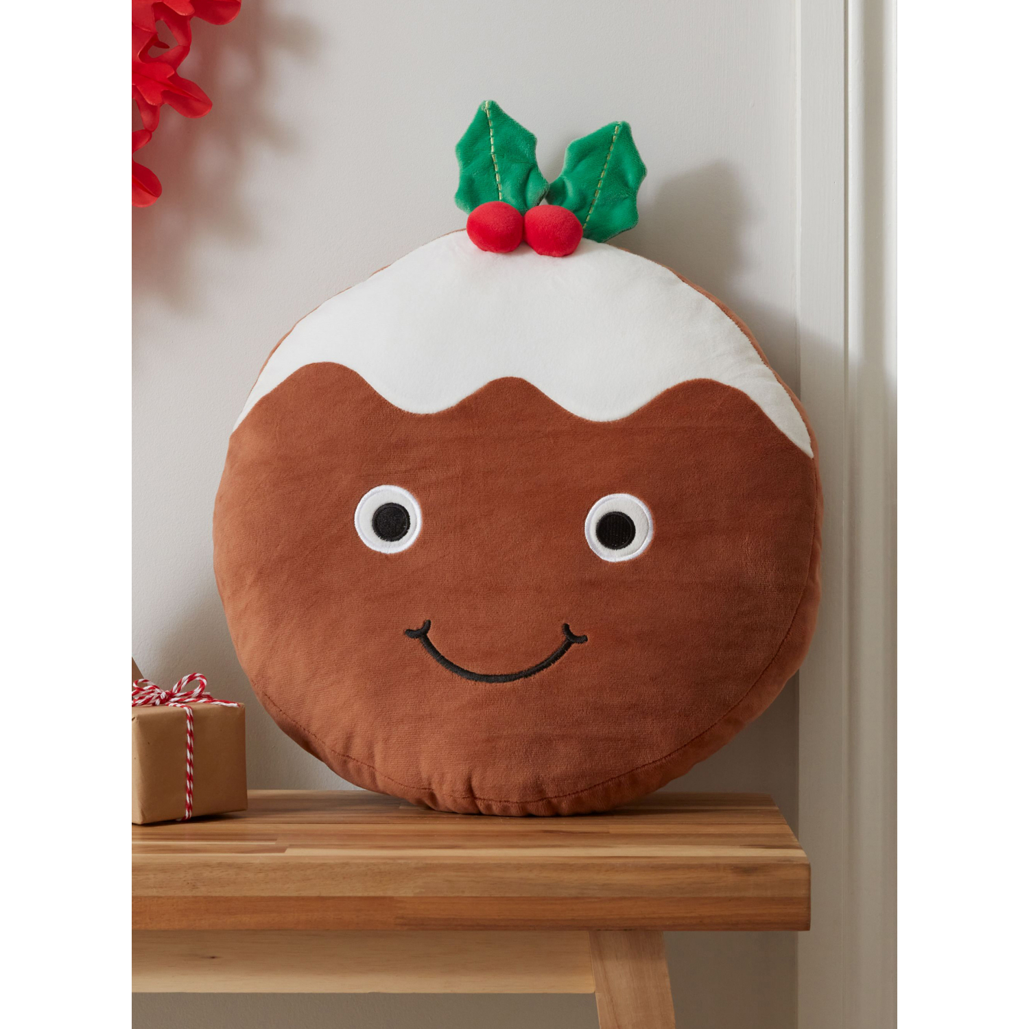 Catherine Lansfield Unisex Brown Christmas Pudding 3D Shaped Cushion - Image 5