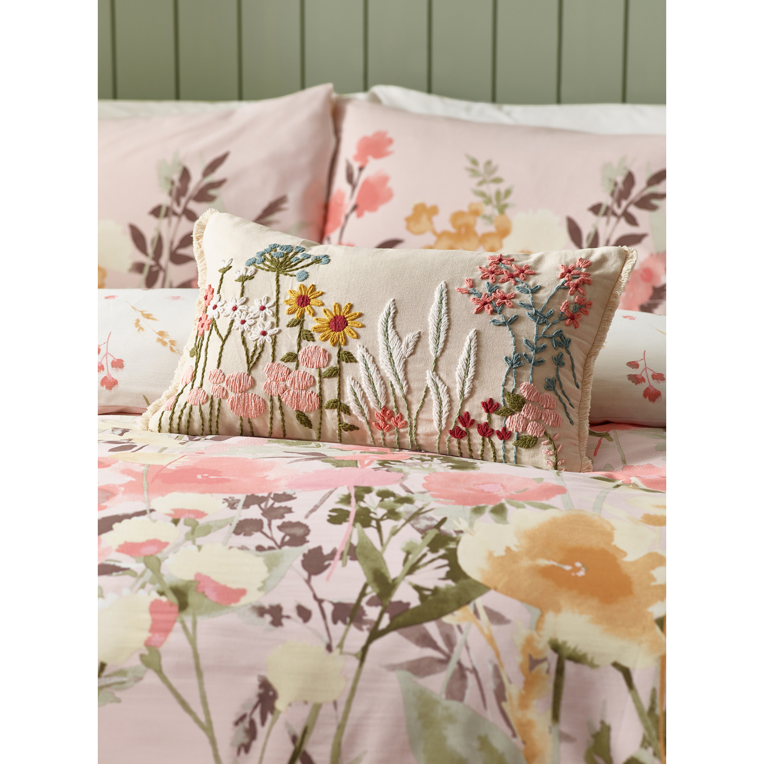 Cat Natural Catherine Lansfield Countryside Floral Cushion