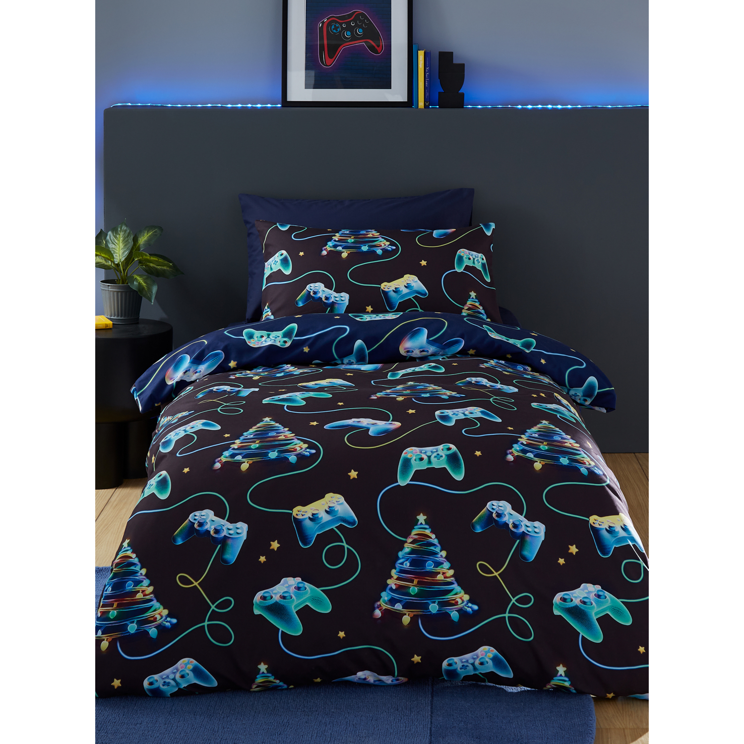 Catherine Lansfield Blue Christmas Gamer So Soft Reversible Duvet Cover Set Navy - Navy - Single - Image 9