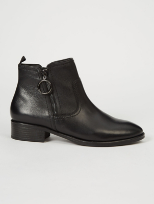 comfortable black chelsea boots