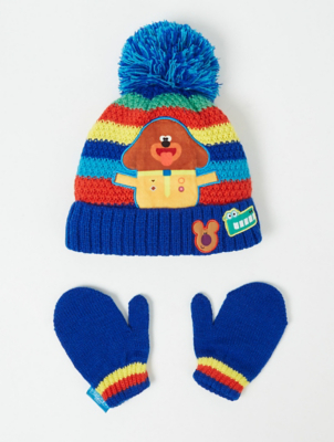 baby bobble hat and mittens