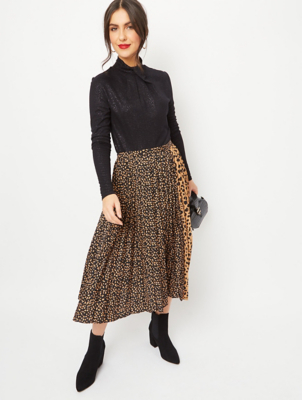 Leopard Print Pleated Midi Skirt 