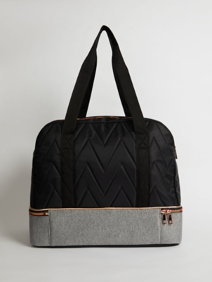 black holdall bag