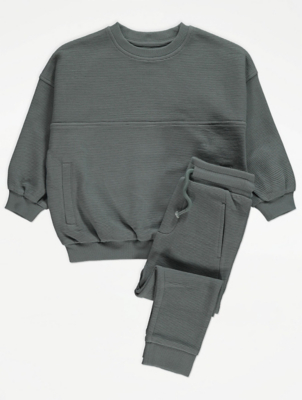 Sage Green Oversized Sweatshirt and Joggers Outfit