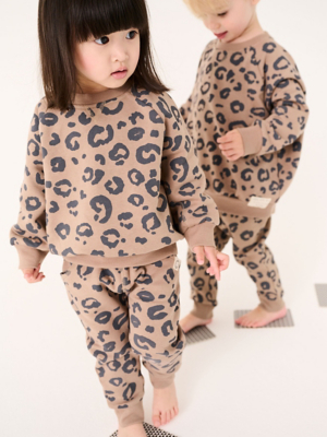 Unisex Brown Leopard Print Sweatshirt and Joggers Outfit