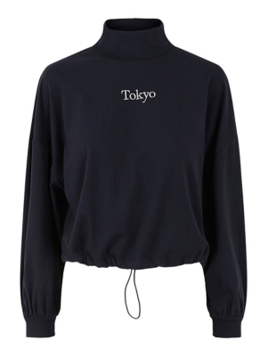 high neck crew neck