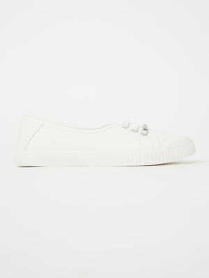white laceless pumps