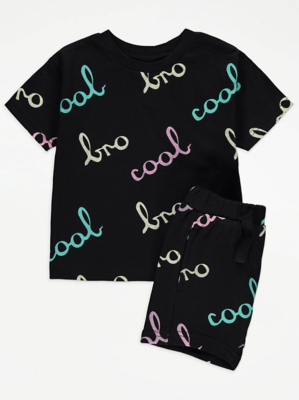 Black Slogan Print T-Shirt and Shorts Outfit
