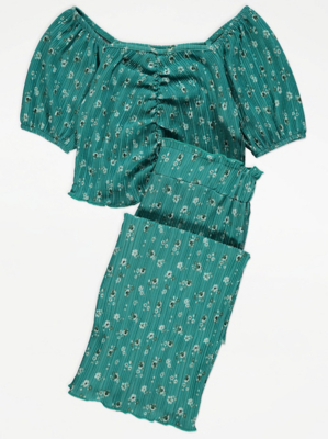 Green Floral Print Plisse Top and Culottes Outfit